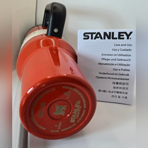 Stanley Vibrant Neon Red Quencher H2.0 40oz Tumbler - Picture 2 of 7